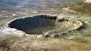 الامارات | اكتشاف فوهة نيزك على حافة جبلية