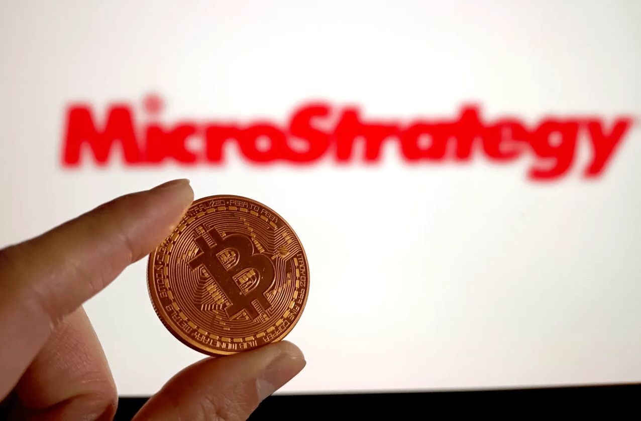 انخفاض في أسعار أسهم “MicroStrategy” تزامنا مع تقلبات سوق العملات المشفرة