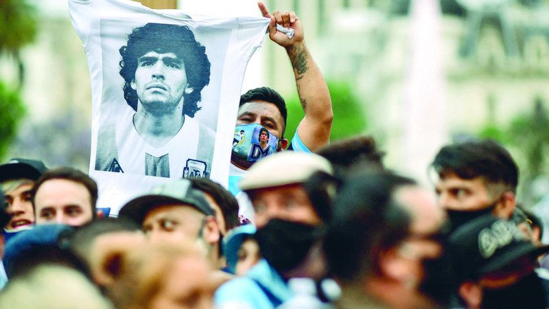 الامارات | الأرجنتين تُحيي ذكرى مارادونا.. وابنته تؤكد: أبي مات مقتولاً