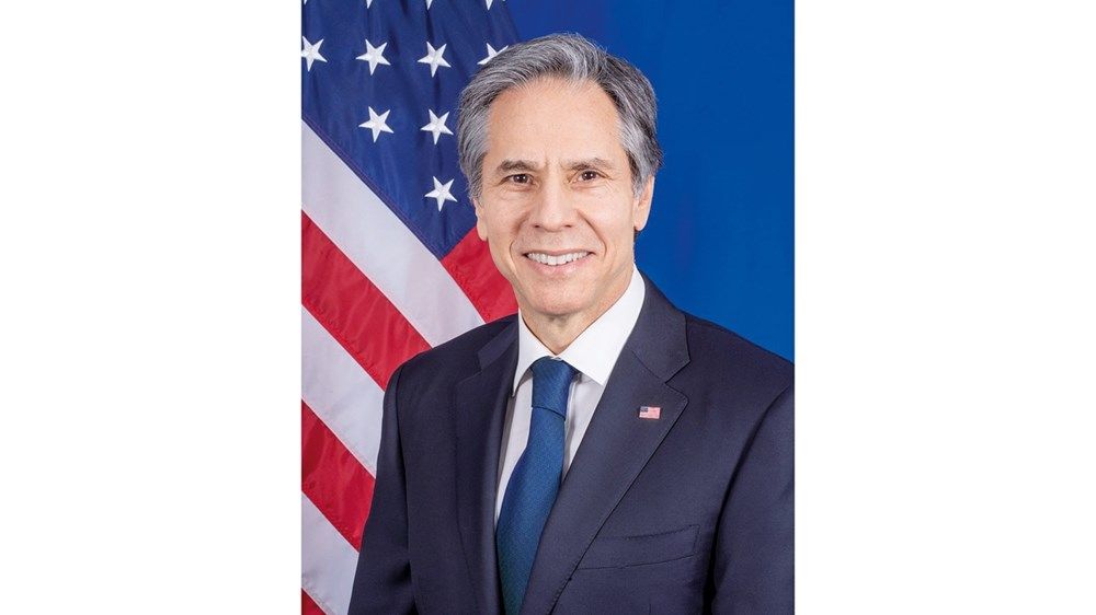 عبدالله بن زايد: الإمارات تتعامل بحزم مع كل من يحاول المساس بأمن المجتمع واستقراره