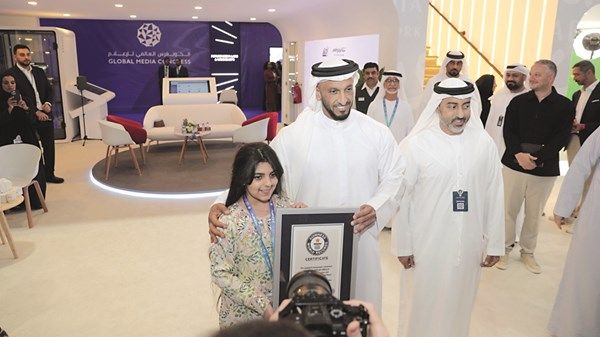 «الاتحاد» تحتفي بأصغر كاتبة عمود صحفي في العالم