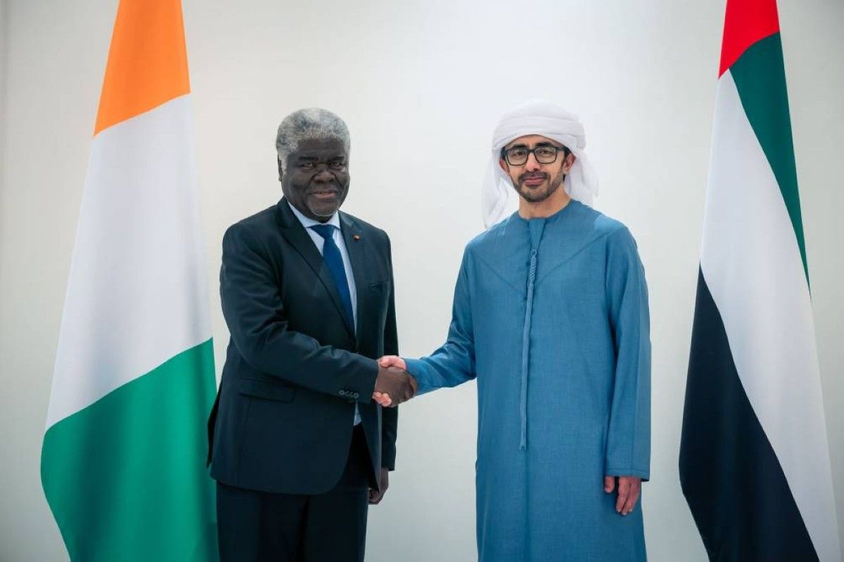 الخليج اليوم .. عبدالله بن زايد يستقبل رئيس وزراء كوت ديفوار