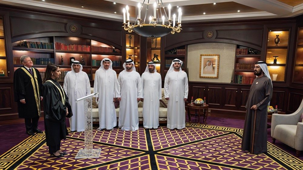 أمام محمد بن راشد.. ثلاثة قضاة في محاكم مركز دبي المالي العالمي يؤدون اليمين القانونية