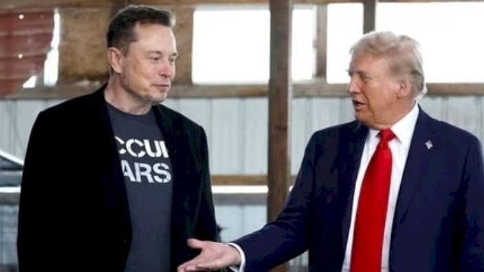 إدارة بايدن تعاقب ماسك على دعم ترامب وتقدم قرض كبير لشركة منافسة