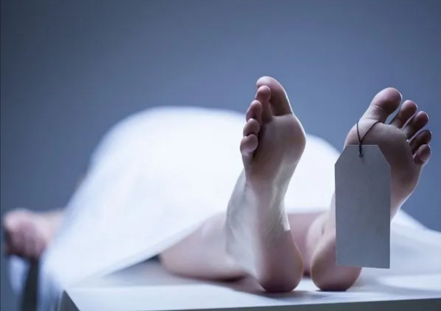 الامارات | بعد دفنه بـ5 أيام.. رجل يعود لعائلته بطريقة صادمة