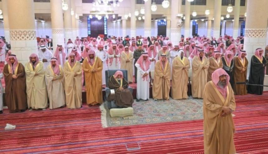 شاهد بالصور.. جموع المصلين تؤدي صلاة الاستسقاء في أنحاء المملكة