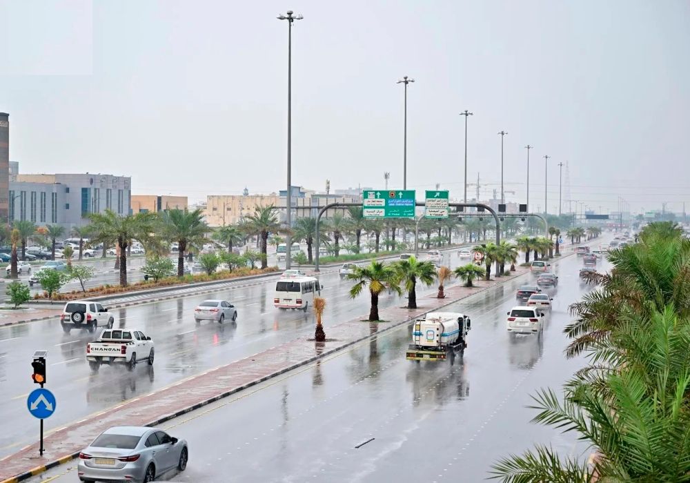 "الأرصاد" يكشف لـ "اليوم" عن فرص هطول الأمطار والأجواء المتوقعة