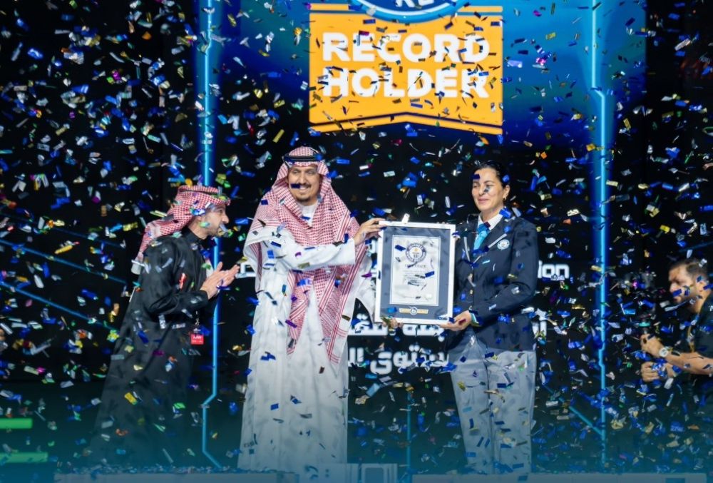 المملكة تحقق لقب "غينيس" في مسابقة "التقط العلم" ضمن فعالية بلاك هات