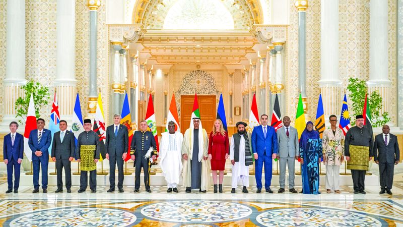 الامارات | رئيس الدولة: الإمارات حريصة على تعزيز علاقاتها مع دول العالم المختلفة