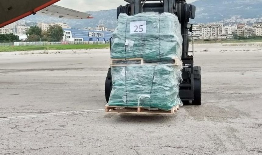 بالصور.. الطائرة الإغاثية السعودية الـ 25 تصل إلى لبنان