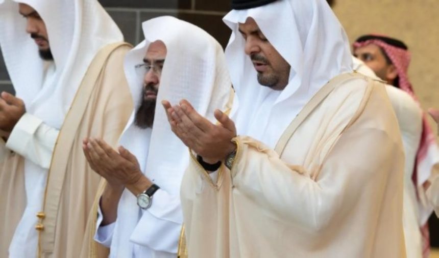 شاهد بالصور.. جموع المصلين تؤدي صلاة الاستسقاء في أنحاء المملكة
