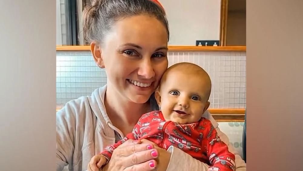 الامارات | تعليق غير متوقع من رجل غريب  ينقذ حياة رضيع