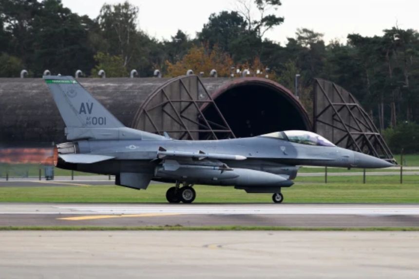 فتح تحقيق جنائي بعد رصد سلاح الجو الأمريكي "درونز" فوق قواعد بريطانية