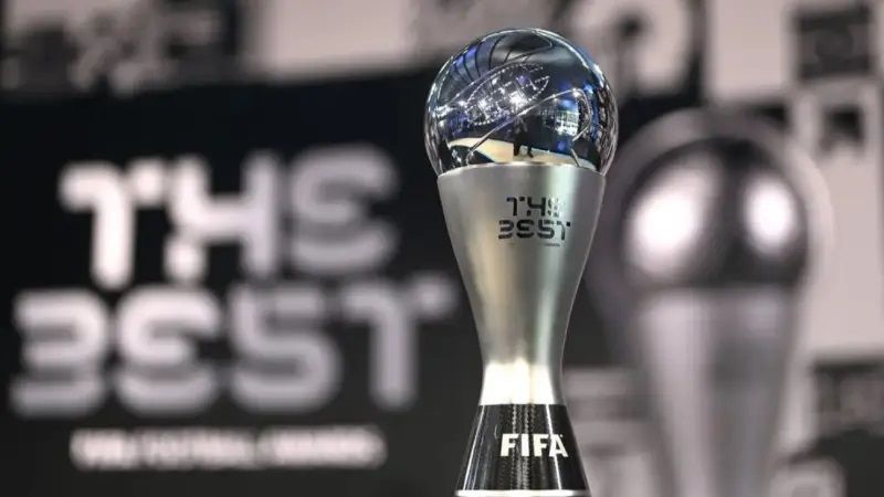 الامارات | «فيفا» يعلن المرشحين لحصد جائزة «ذا بيست» للمشجعين
