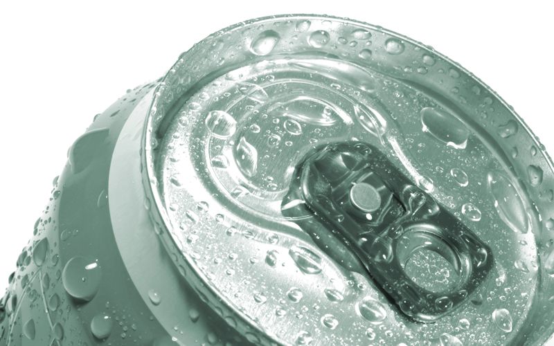 الامارات | تأثير التدخين مع مشروبات الطاقة على جسم الشباب