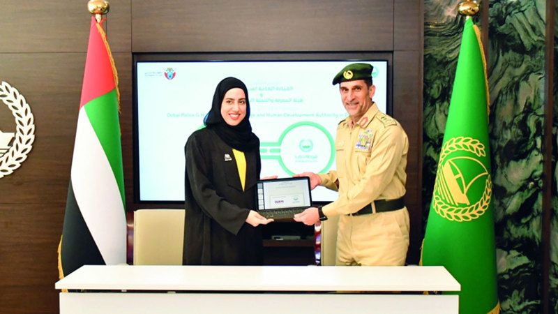 الامارات | تعاون بين شرطة دبي و«هيئة المعرفة» لتعزيز منظومة التعليم المدرسي