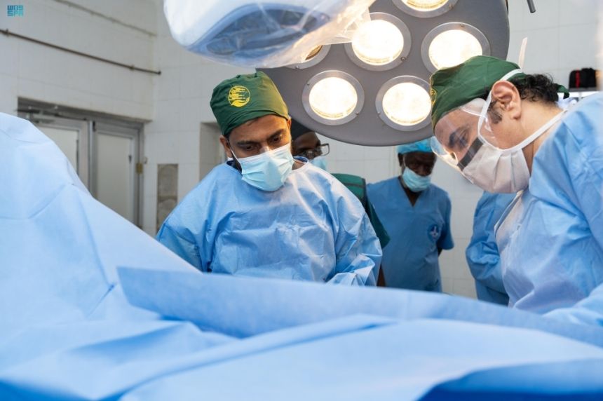 طبية وإغاثية.. مركز الملك سلمان يقدم مساعدات جديدة في 4 دول