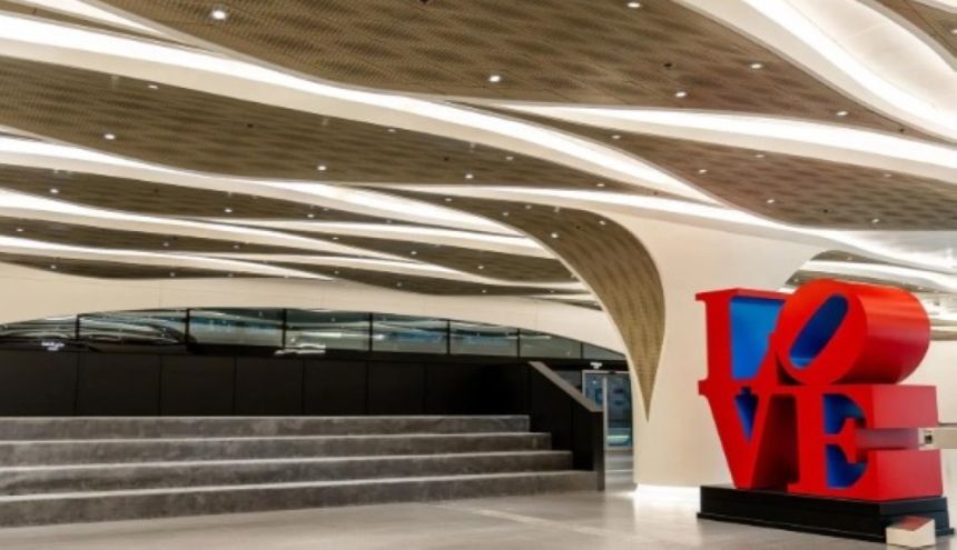 بالصور.. محطات قطار الرياض تتألق في 4 أعمال فنية مميزة