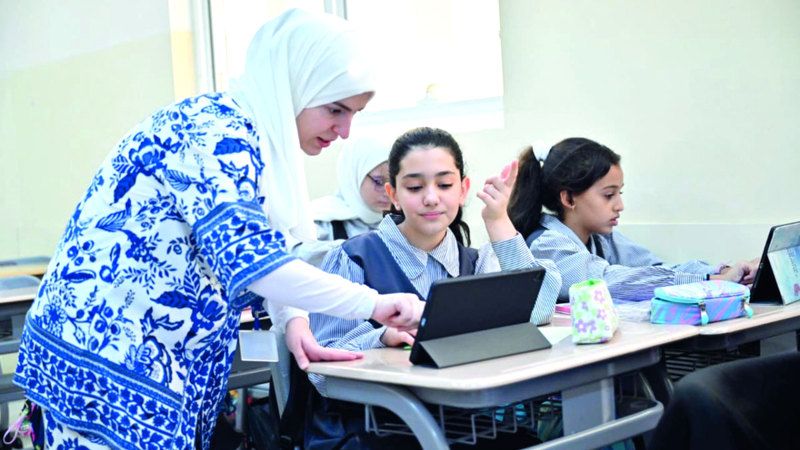 الامارات | إلزام مدارس أبوظبي بحماية الطلبة من مخاطر إلكترونية