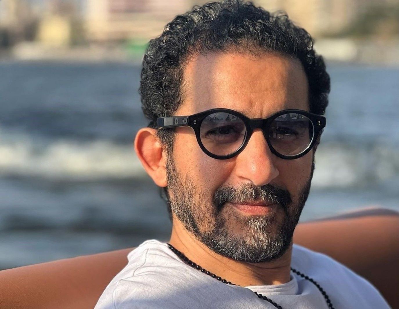 هكذا دعم أحمد حلمي صناع فيلم مين يصدق.. جامدين بس! 