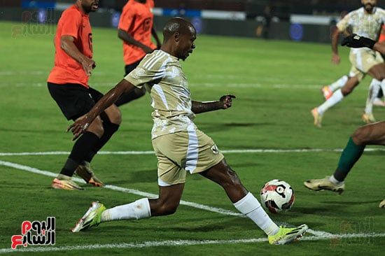 استمرار التعادل السلبي بين الأهلي والبنك بعد مرور 60 دقيقة