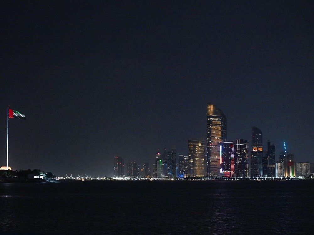 بالصور.. مظاهر الاحتفال بعيد الاتحاد الـ 53 تعم أرجاء الإمارات