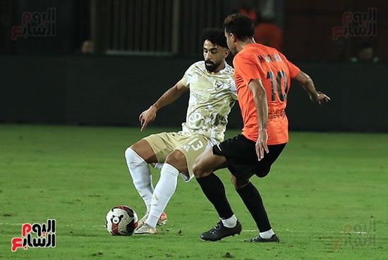 استمرار التعادل السلبي بين الأهلي والبنك بعد مرور 60 دقيقة
