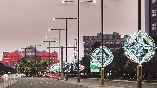 الاحتفال بعيد الاتحاد الـ 53 يعم أرجاء الإمارات