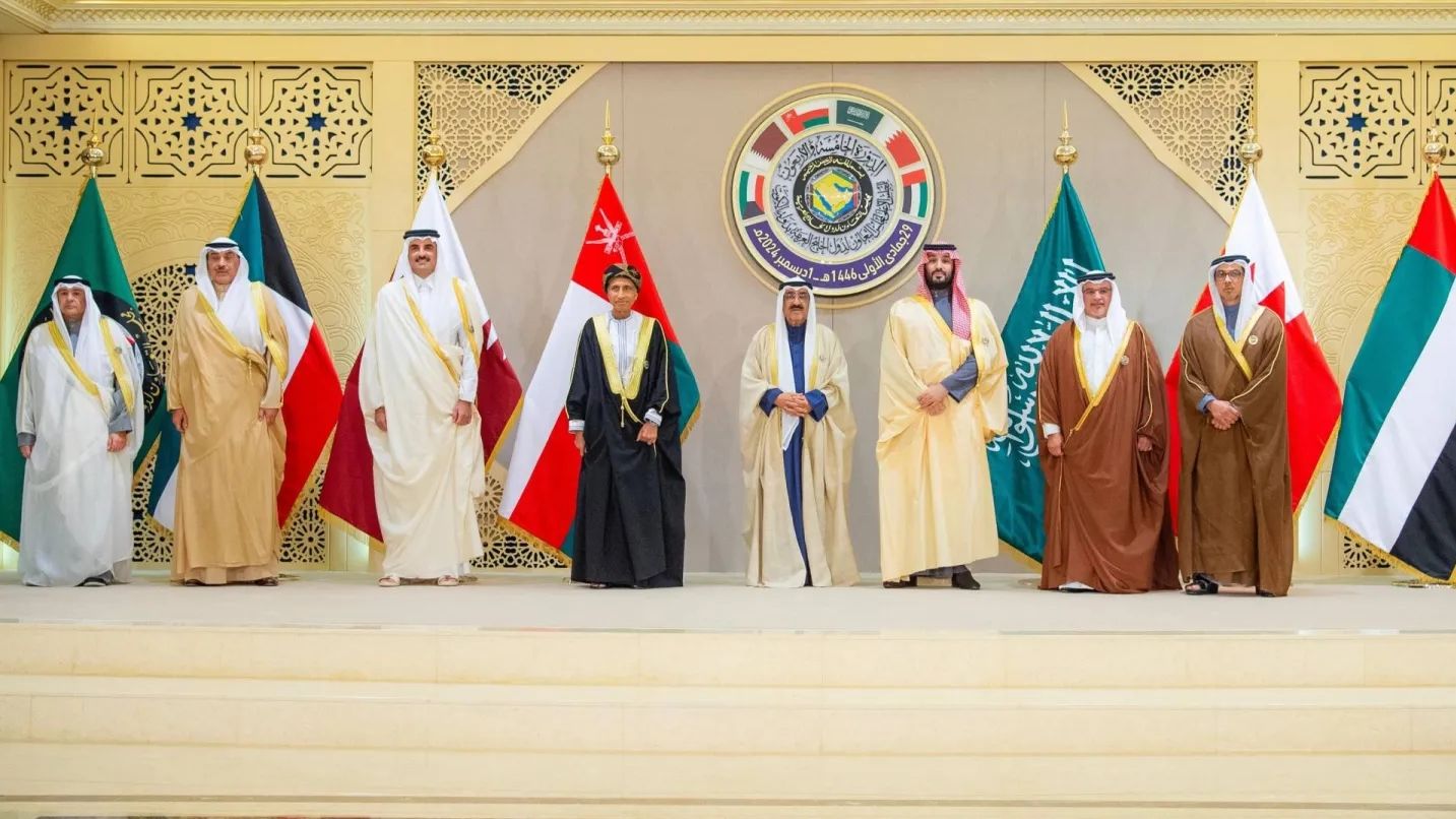 "إعلان الكويت".. كيف أعادت قمة الخليج الـ45 صياغة أولويات المنطقة؟