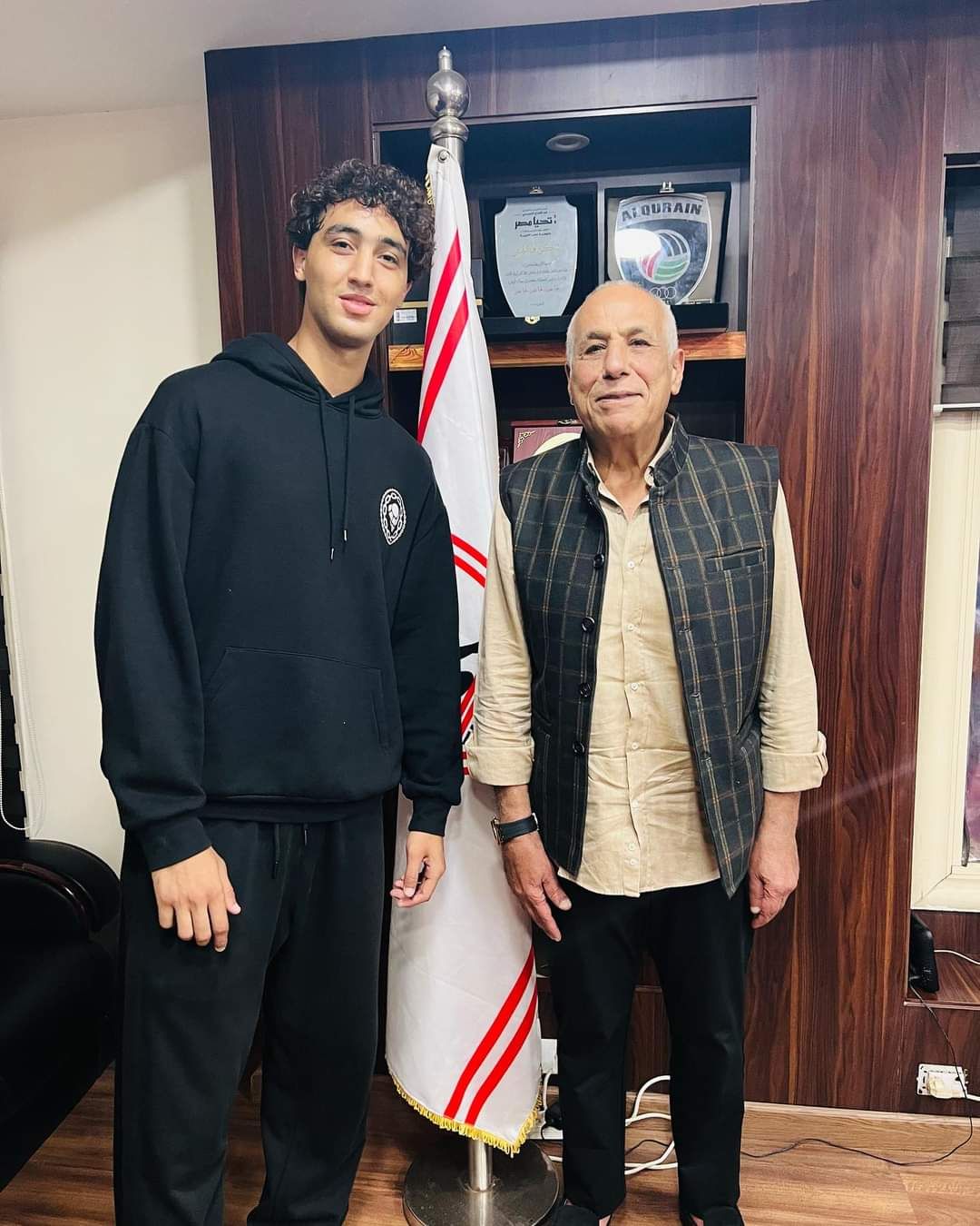 أحمد رفاعى يعلن تجديد عقده مع نادى الزمالك.. صور