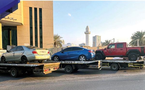 "شرطة عجمان" تحجز عدداً من المركبات لارتكابها مخالفات مرورية خلال الاحتفال بعيد الاتحاد
