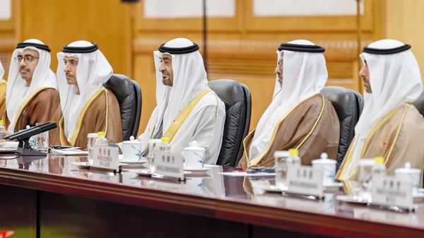 هزاع بن زايد.. مسيرة حافلة بالإنجازات والعطاء