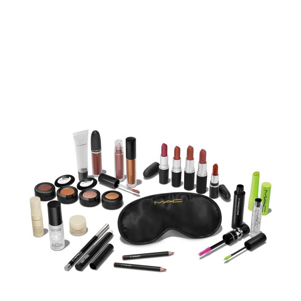 أفضل مجموعات هدايا مكياج لتخصّي محبينك بها في موسم الاحتفالات