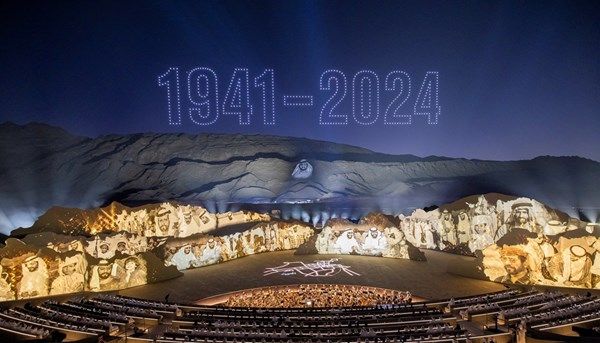شخصيات وطنية: احتفالات عيد الاتحاد الـ 53 تسرد قصة الإمارات الملهمة