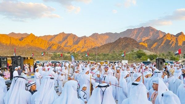 احتفال شعبي وفعاليات متنوعة في منطقة الحلّاه بالفجيرة
