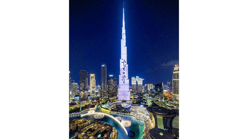 الامارات | «زايد وراشد».. أيقونة دبي تزدان بالقائدين المؤسِّسين