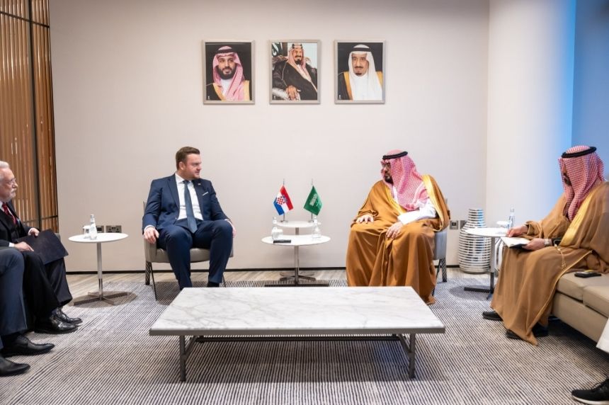 وزير الاقتصاد يبحث التعاون مع نائب رئيس الوزراء الكرواتي