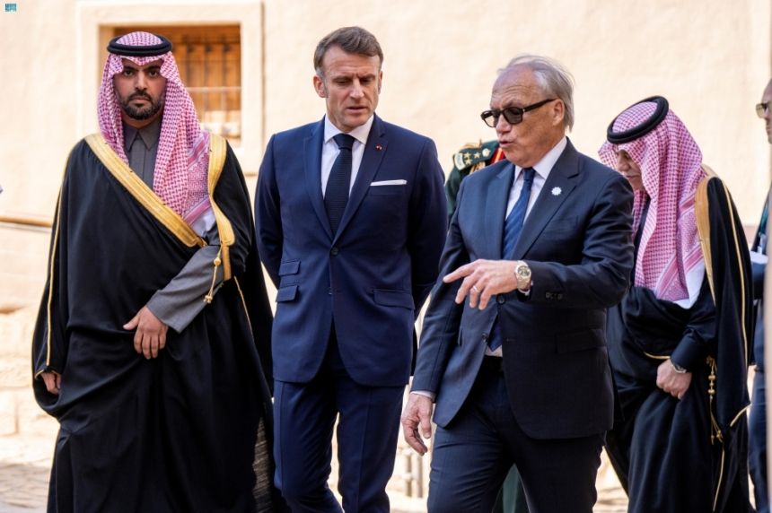 خلال زيارة ماكرون لحي طريف.. المملكة وفرنسا توقعان 9 برامج ثقافية