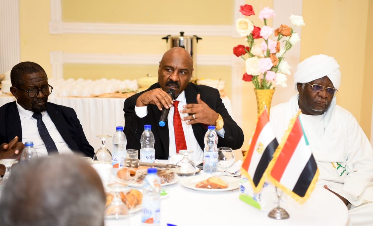 وزير الخارجية يلتقي مجموعة من السياسيين السودانيين وممثلي المجتمع المدني السوداني