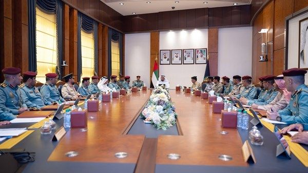 سيف بن زايد يترأس اجتماع مجلس «السعادة والإيجابية» بوزارة الداخلية