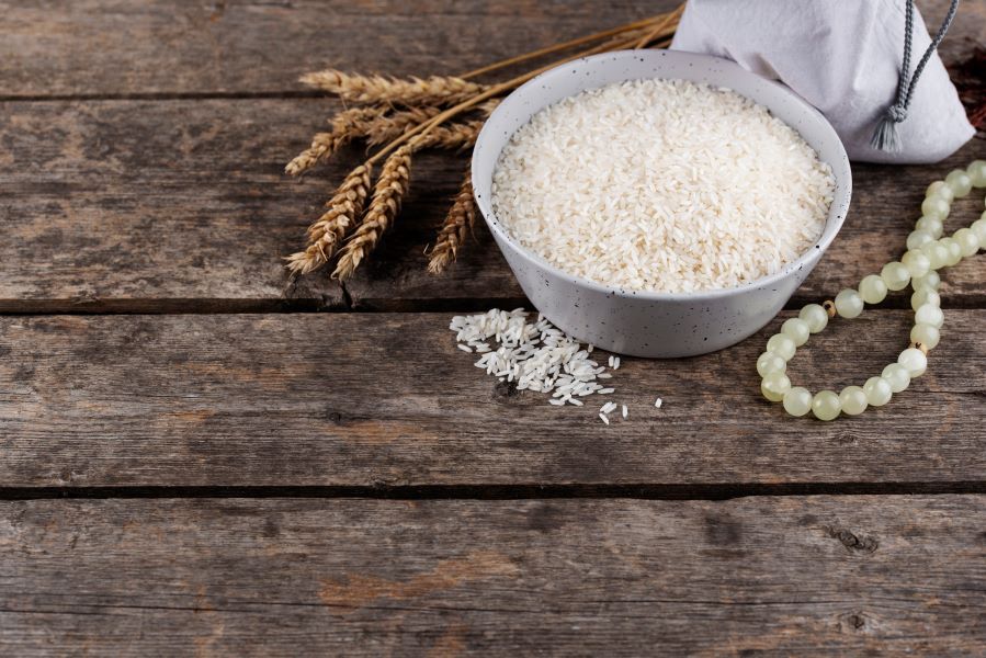 ماسك الأرز للشعر: علاج منزلي طبيعي لمشاكل خصلاتك وفروة رأسك