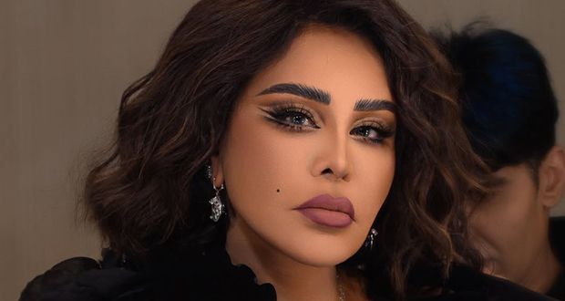 أحلام ترد على انتقادات تكرار الفساتين: “أحب أشيائي جداً”