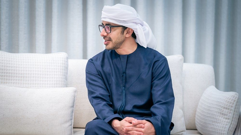 عبدالله بن زايد يستقبل وزيرة خارجية الإكوادور