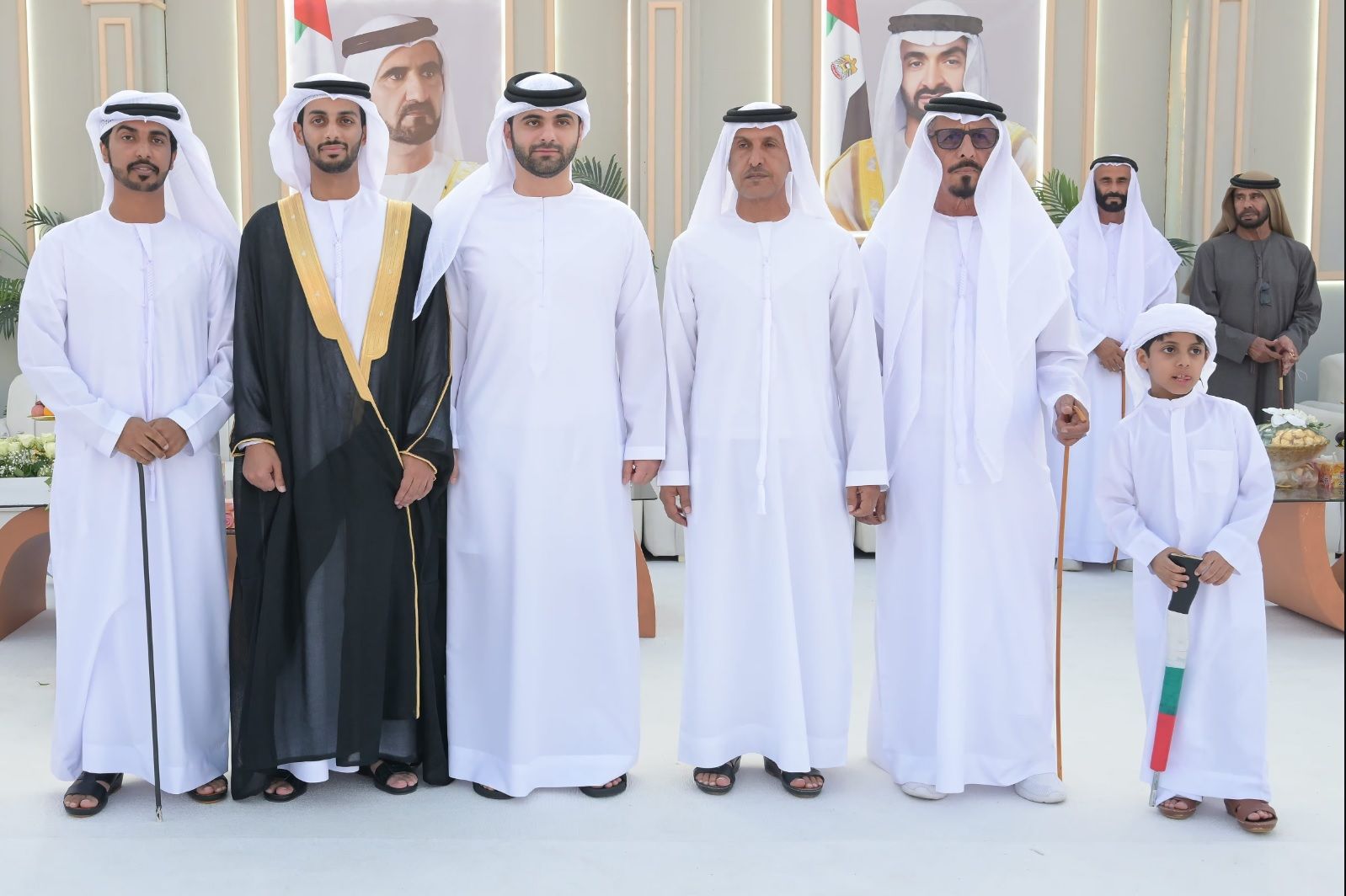 الامارات | منصور بن محمد يحضر أفراح المهيري والكتبي