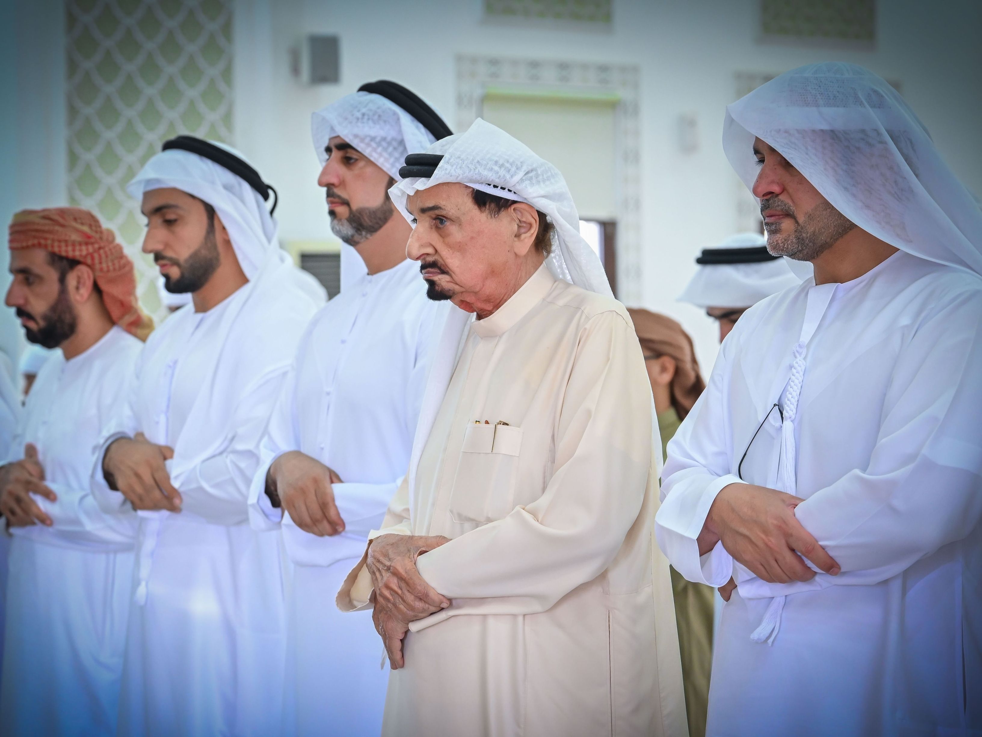 الامارات | حاكم عجمان يؤدي صلاة الاستسقاء