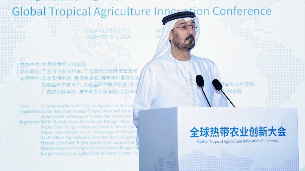 تسليم الدفعة الثانية من هدية رئيس الدولة للصين المكونة من 100 ألف شتلة نخيل