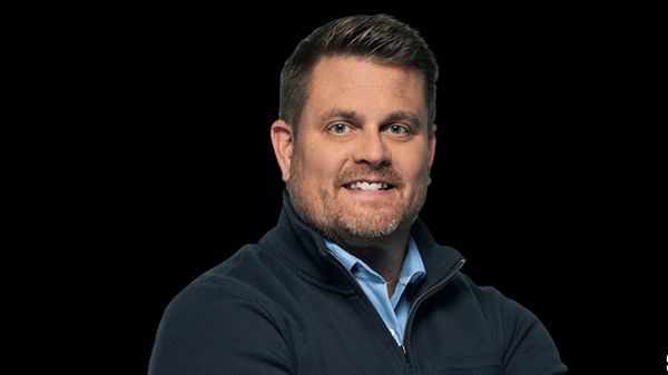 العثور على حقيبة المتهم بقتل الرئيس التنفيذي لشركة «يونايتد هيلث كير»