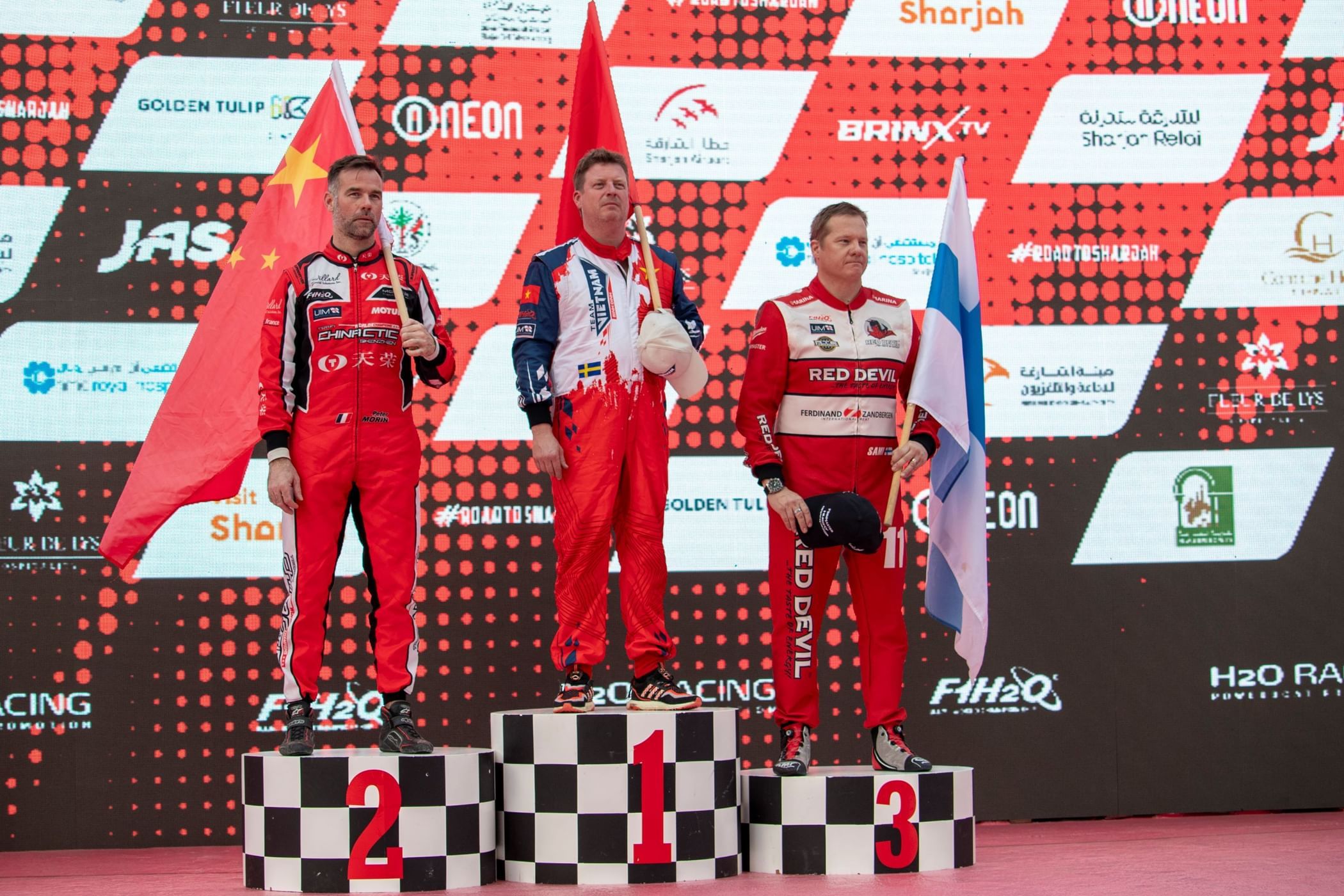 الامارات | أندرسون ينطلق أولاً في سباق "جائزة الشارقة الكبرى" للزوارق السريعة