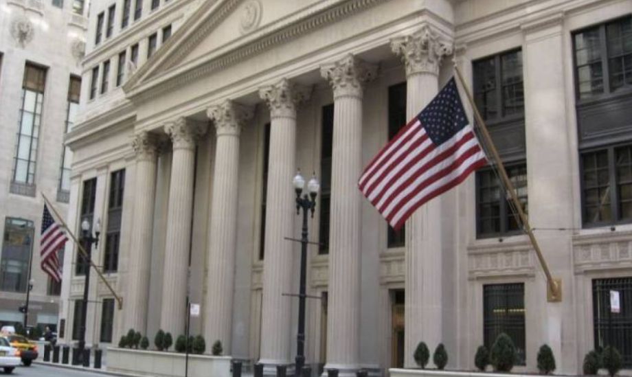 وزيرة الخزانة الأمريكية تدعو إلى تنظيم شامل للعملات المشفرة والعملات المستقرة: التفاصيل