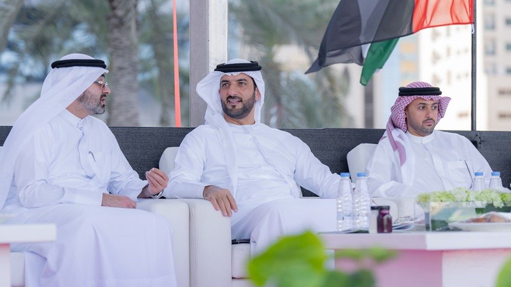 سلطان بن أحمد القاسمي يتوج الفائزين ببطولة العالم للزوارق السريعة